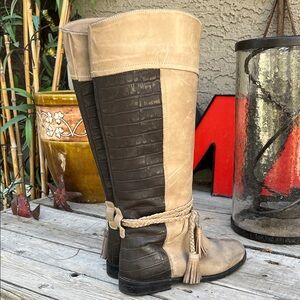 Stylish Tan and Brown leather Boots